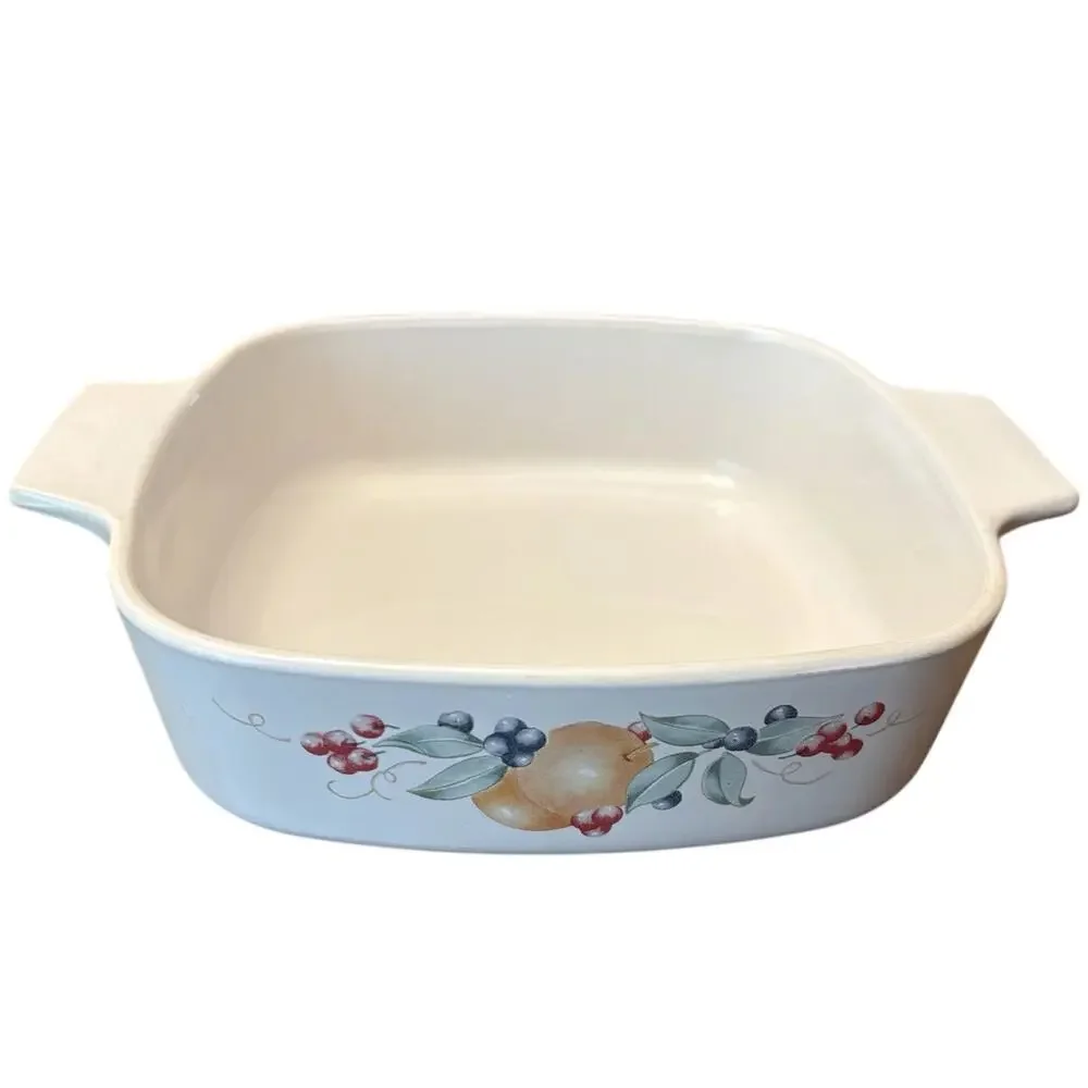 Vintage Corning Ware Abundance A-2-B 2 Liter Off White Casserole Fruit